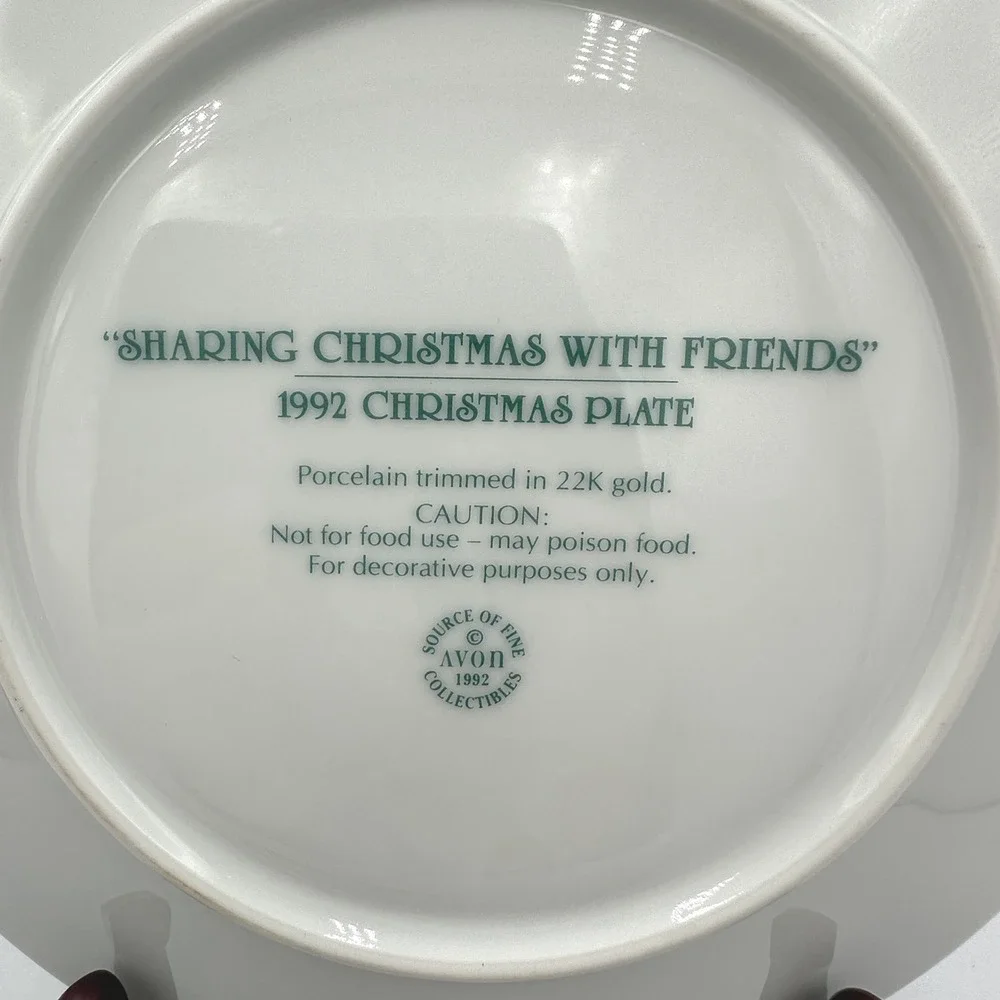 Vtg Avon 1992 Christmas Plate Sharing Christmas w Friends Peggy Toole 22K Gold
